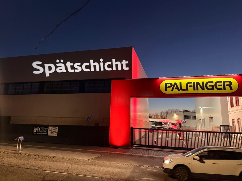 Spätschicht in Löbau Zittau Görlitz Weißwasser, Ebersbach Neugersdorf Palfinger Lichtstark