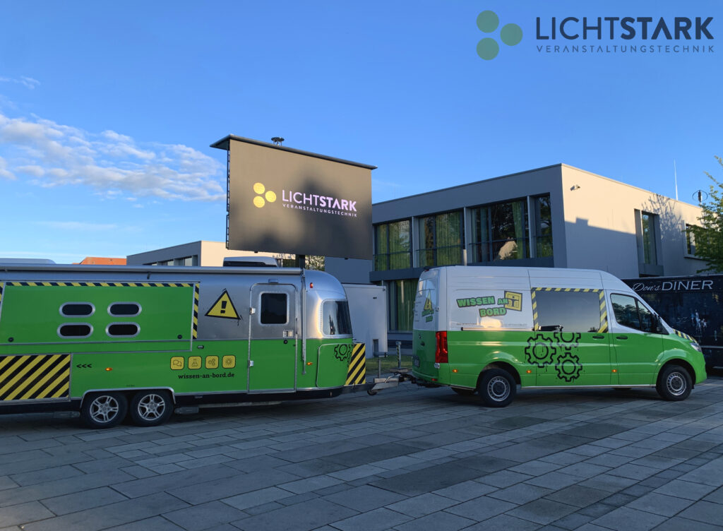 mobile LED Wand LED Screen auf Anhänger Lichtstark Zittau, Oberlausitz, Sachsen, Public Viewing, Sport Events, mieten, Zittauer Gebirge